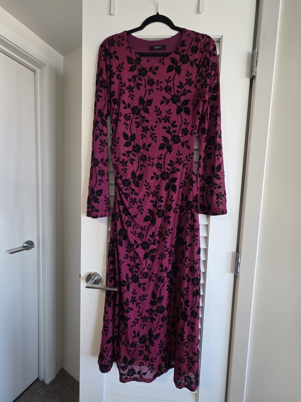Women’s Long Sleeve Floral Velvet Burnout Maxi Dress - Magenta/Black